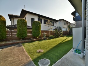 118C 1 - 人工芝でメンテナンスフリーのお庭へ　大津市