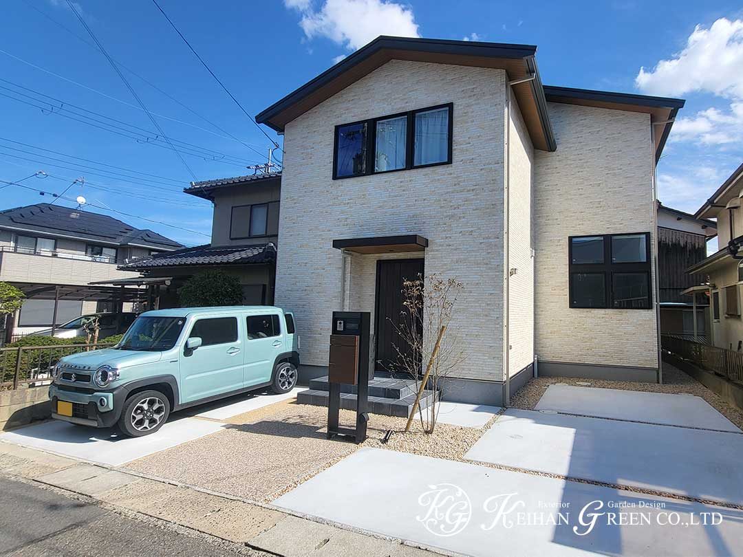 main - 広々とした駐車スペースを確保したオープン外構　守山市